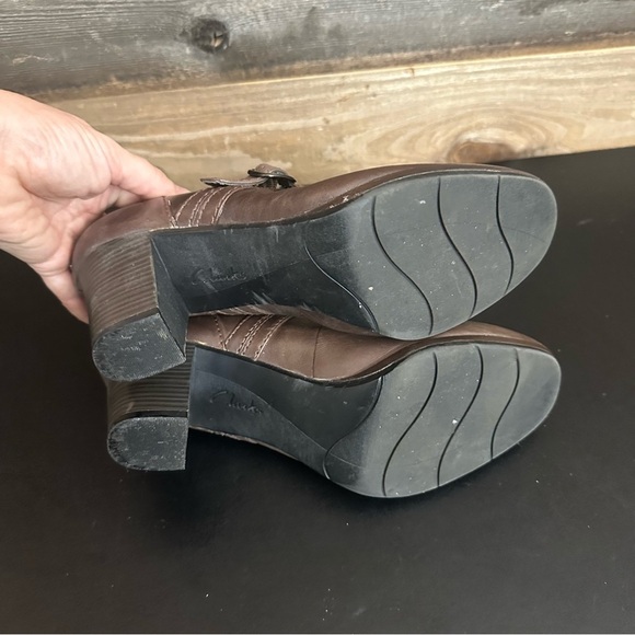 Clarks Women's Mary Jane Pump Size 9.5 Brown Leather Block Heel Twee Retro Comfy - Picture 10 of 12